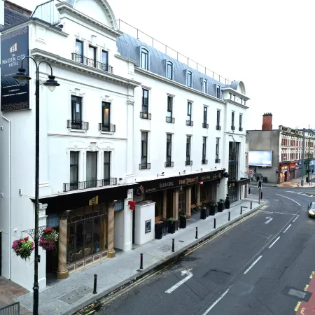 The Maiden City Hotel Отели рядом с достопримечательностью «Гилдхолл»