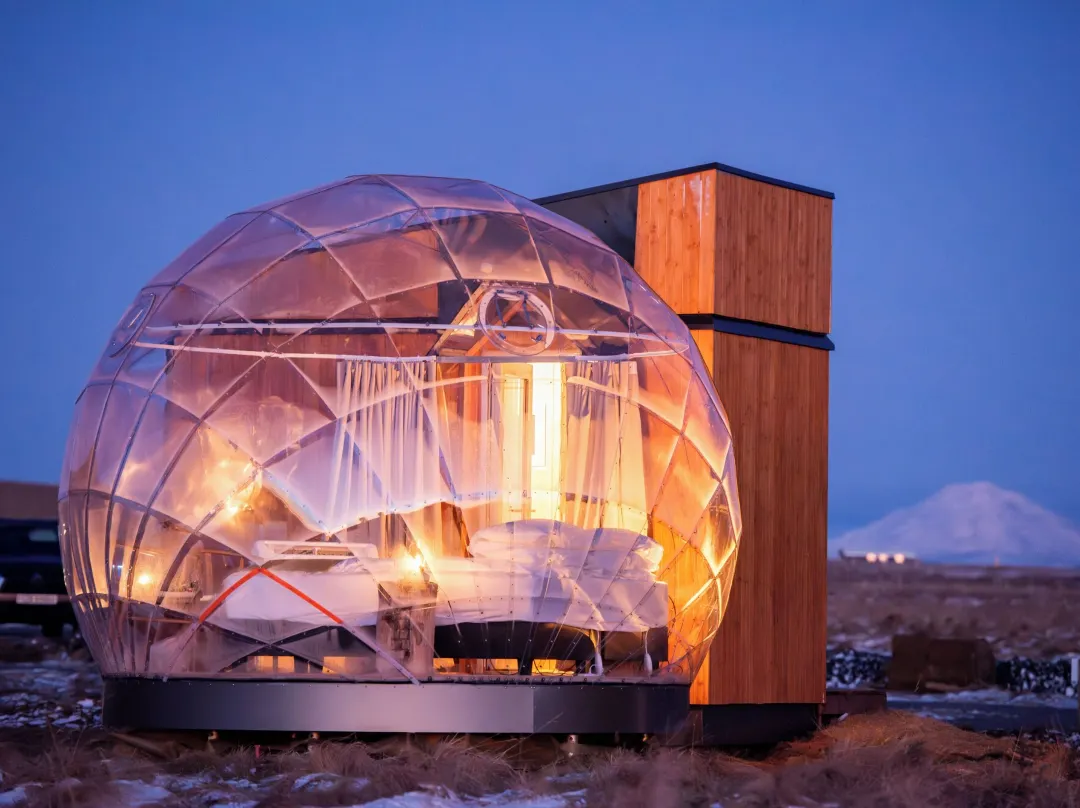 Aurora Igloo - Island