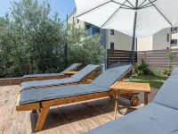 Apartments Seaview Hotels in Tucepi