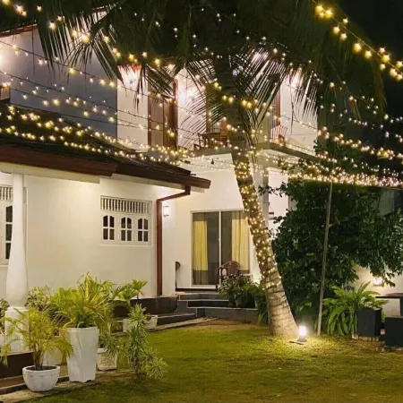 White Villa Airport Transit Hotel