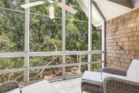 Newly Renovated Villa Steps From the Beach!