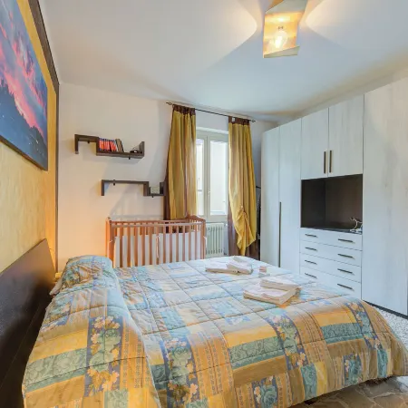Silvy Apt Salò | Charming & Near Center - Happy Rentals