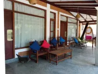 TS2W Design Bungalow Hotels in Kamburugamuwa