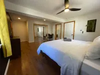 Rustic Luxury w/ hot tub, A/C + pet friendly