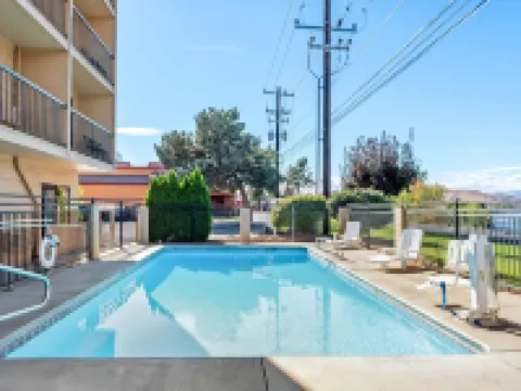 Baymont by Wyndham Yakima Riverfront Hotels in Yakima