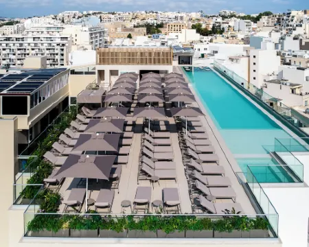 Novotel Malta Sliema Hoteles en Gżira