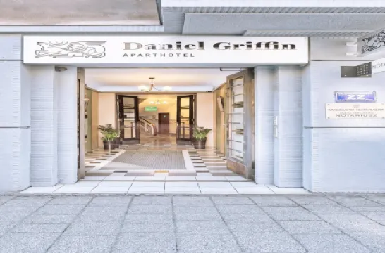 Daniel Griffin Aparthotel by Artery Hotels Отели рядом с достопримечательностью «Костёл Андрея Первозванного»
