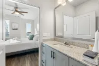 Beautiful 3 bedroom oasis close to downtown