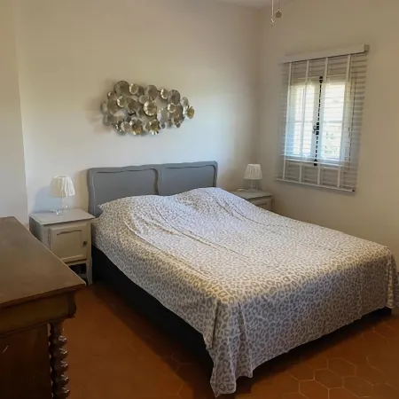 Holiday Home in Flayosc with Pool and Terrace Отели в г. Флейоск