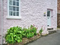 Cottage in Cornwall near Golden Beaches