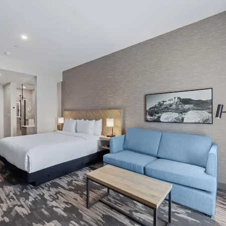 Sandman Signature Dallas Las Colinas Hotel & Suites