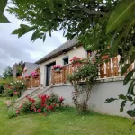 Pleasant house in the heart of the Auvergne volcanoes, Sancy massif Hotels in Saint-Diery