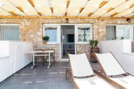 Aroma Cavas Отели рядом с достопримечательностью «Тира»