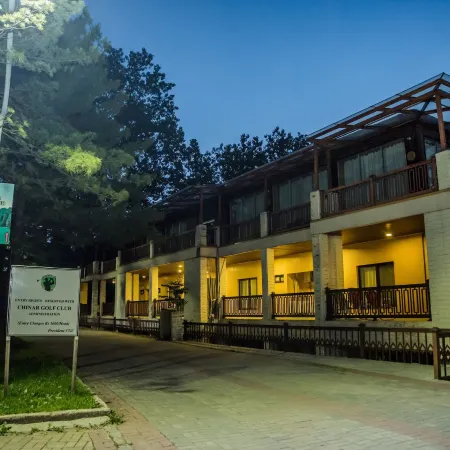 Chinar Family Resort