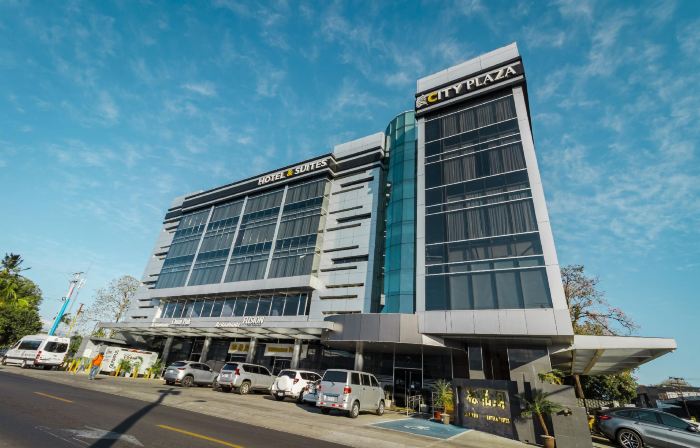 Hotel City Plaza & Suites