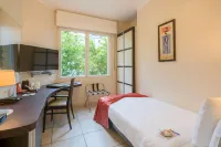 Best Western Plus Grand Hotel Victor Hugo Hotels in 