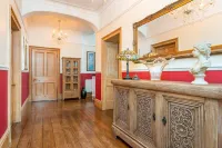 LLys Aeron "The Little Hotel"