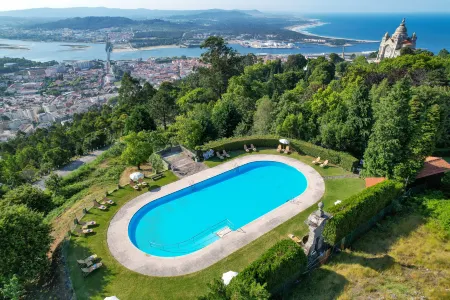 Pousada de Viana do Castelo – Historic Hotel