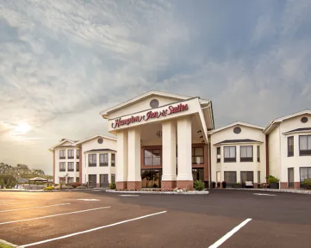 Hampton Inn & Suites Fairfield Hotels in Fairfield