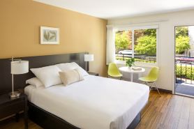 Park Lane Suites & Inn