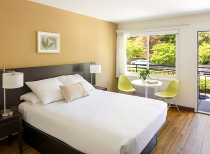 公園大道套房飯店