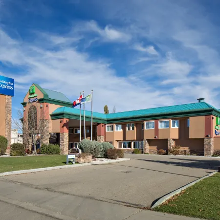 Holiday Inn Express RED DEER by IHG