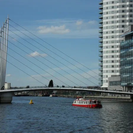 Quay Apartments Отели рядом с достопримечательностью «BBC Salford Quays»