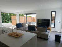 Villa  Bon Air Surrounded by Nature and Close to the Sea.