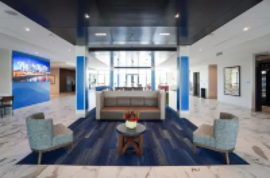 Holiday Inn Express & Suites FRANKLIN - BERRY FARMS by IHG