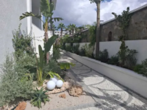 Ayaz Suites