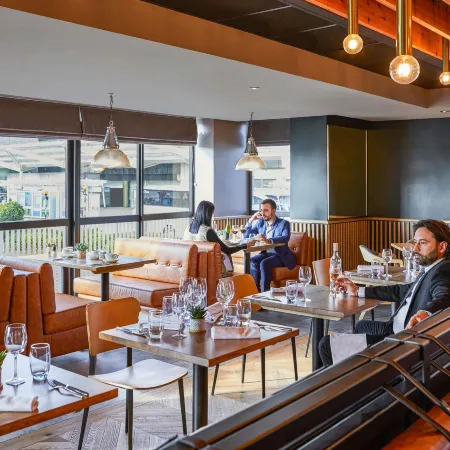 Novotel Birmingham Airport Отели рядом с достопримечательностью «Смолл Хит Парк»