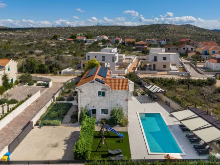 Carmen Отели в г. Opcina Vodice