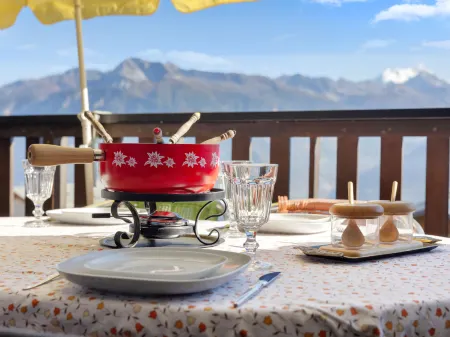 Marigny Dent-Blanche 25 Отели рядом с достопримечательностью «Denner Discount»