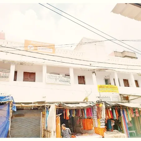Goroomgo Parwati Kutir Deoghar