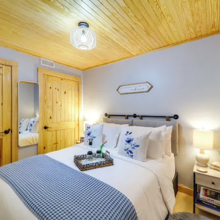 West Jefferson Vacation Rental Near River