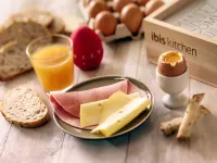 Ibis Sète Balaruc les Bains Bien-être et Spa Hotels in Montbazin