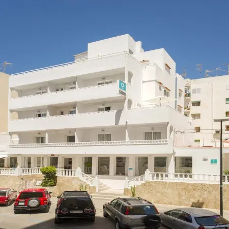 Hotel Vibra Lei Ibiza - Adults Only Отели рядом с достопримечательностью «Casino Ibiza»