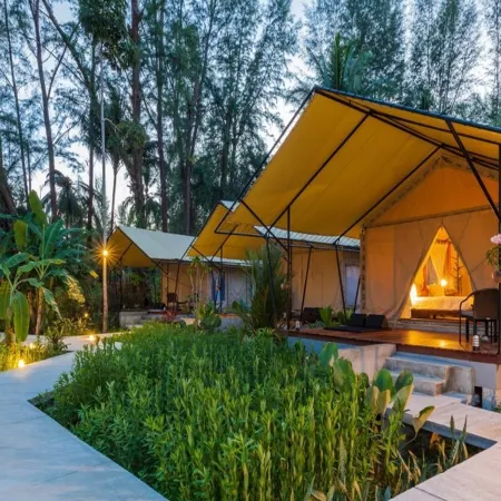 Haadson Resort - Khaolak, Phangnga Отели рядом с достопримечательностью «Пляж Бангсак»