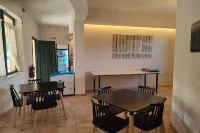 Elanthi Village Apartments - 朝食