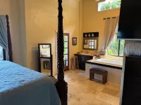 Magens View nested next to Botanical Garden attraction. - อ่างจากุชชี่