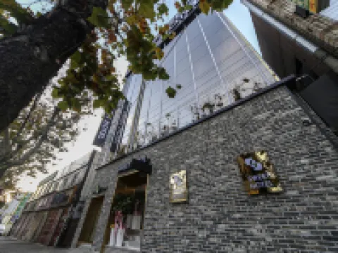 Daegu Duryu Sweet Hotel Hotels near E-World