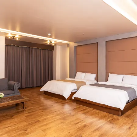 Cosmos Hotel