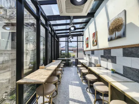 Suncheon Hound Hotel Suncheon Station Branch