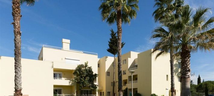 Parque Mourabel, Oásis Village & Pé do Lago Hotels in Vilamoura