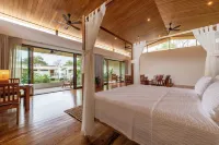 Capitán Suizo Beachfront Boutique Hotel