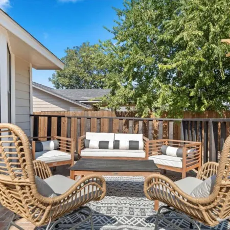 Poolside Paradise Room Fire Pit Hot Tub
