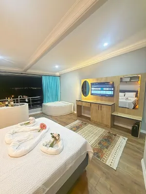 เฟทิเย โอลด์ทาวน์ สวีทส์ - ห้องครัว