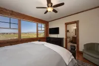 19th Hole Cabin