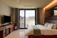 จิมโป สตาเวีย โรงแรม - 3 ดาว