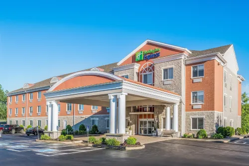 Holiday Inn Express & Suites 1000 ISLANDS - GANANOQUE by IHG